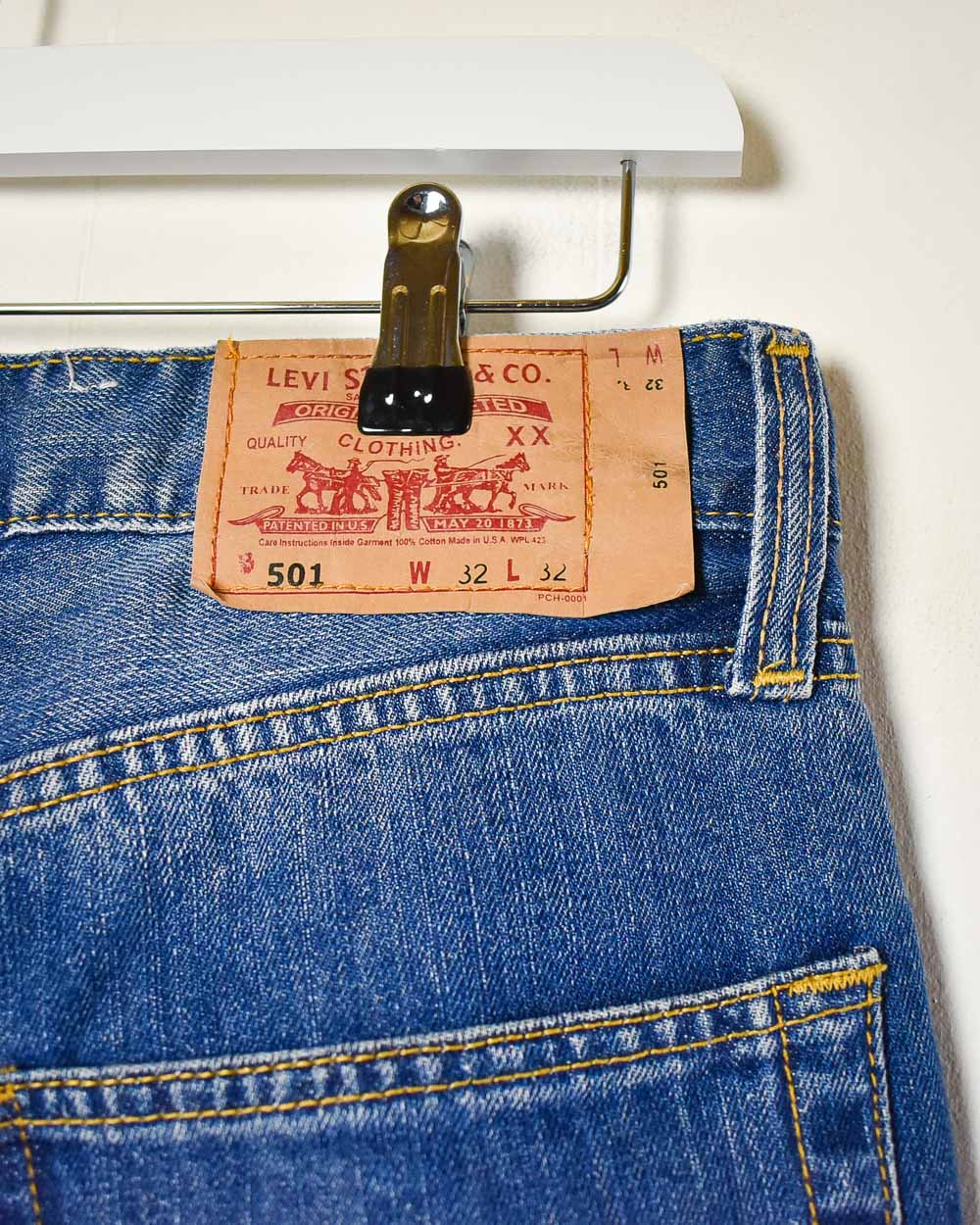 Blue Levi's 501 Jeans - W32 L30