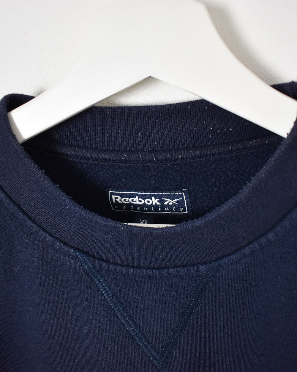 Reebok Essentials Sweatshirt - X-Large - Domno Vintage 90s, 80s, 00s Retro and Vintage Clothing 