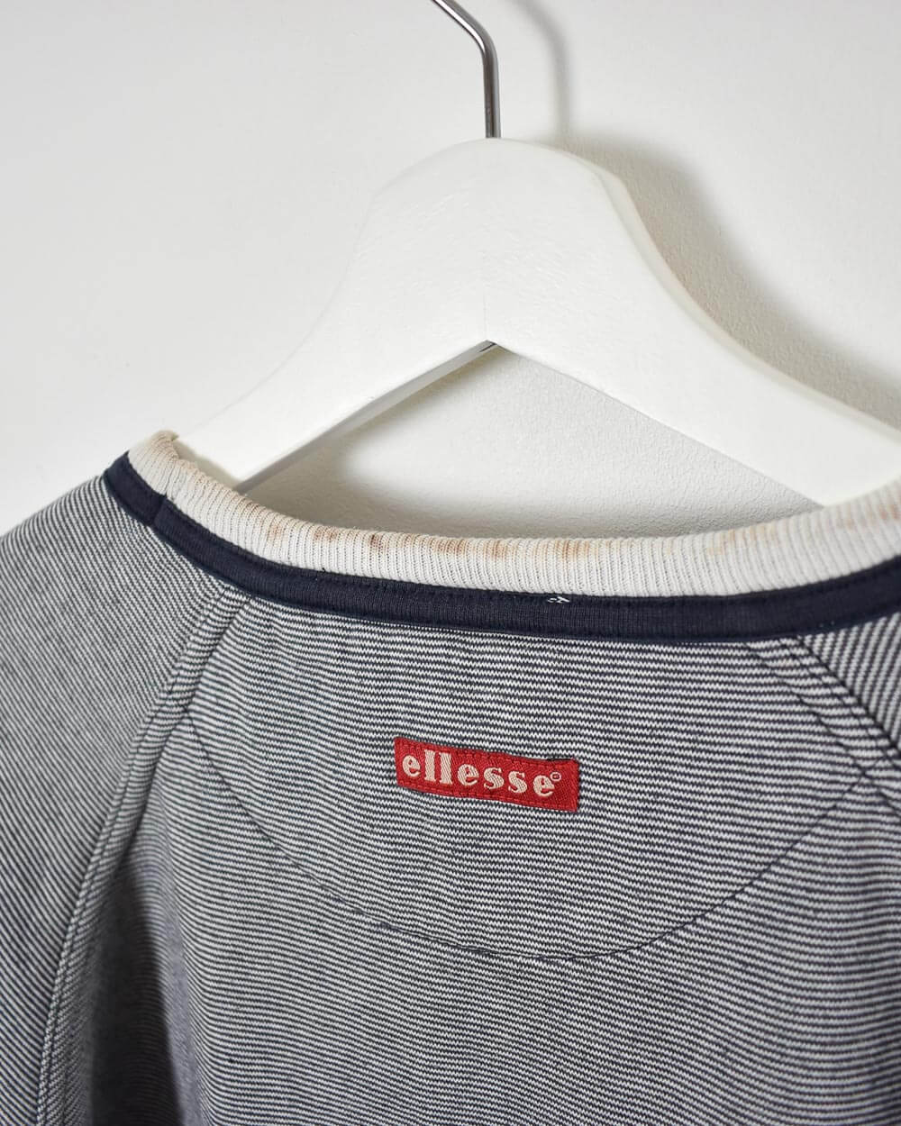 Ellesse Women's Sweatshirt - Medium - Domno Vintage 90s, 80s, 00s Retro and Vintage Clothing 