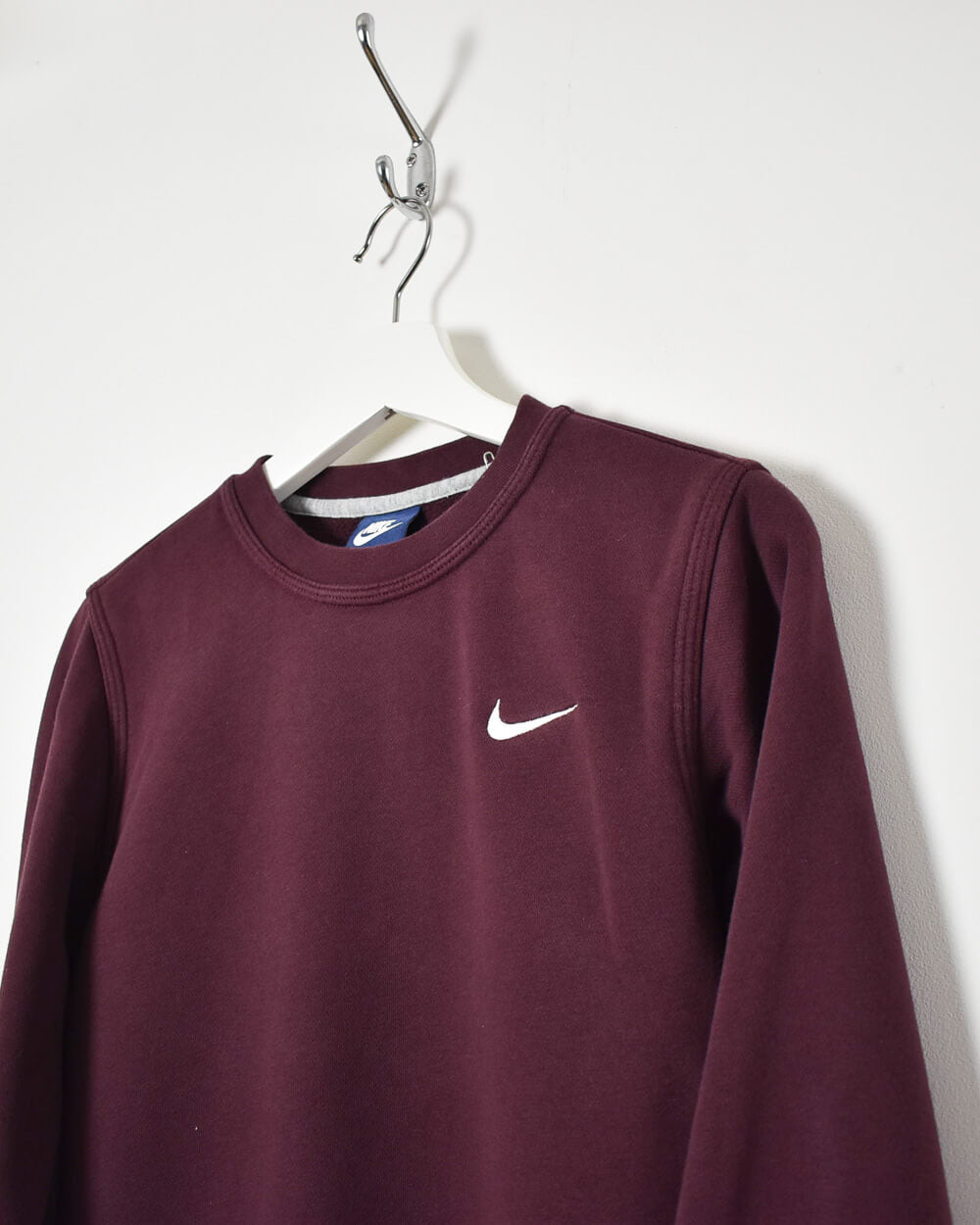 Burgundy nike clothes deals