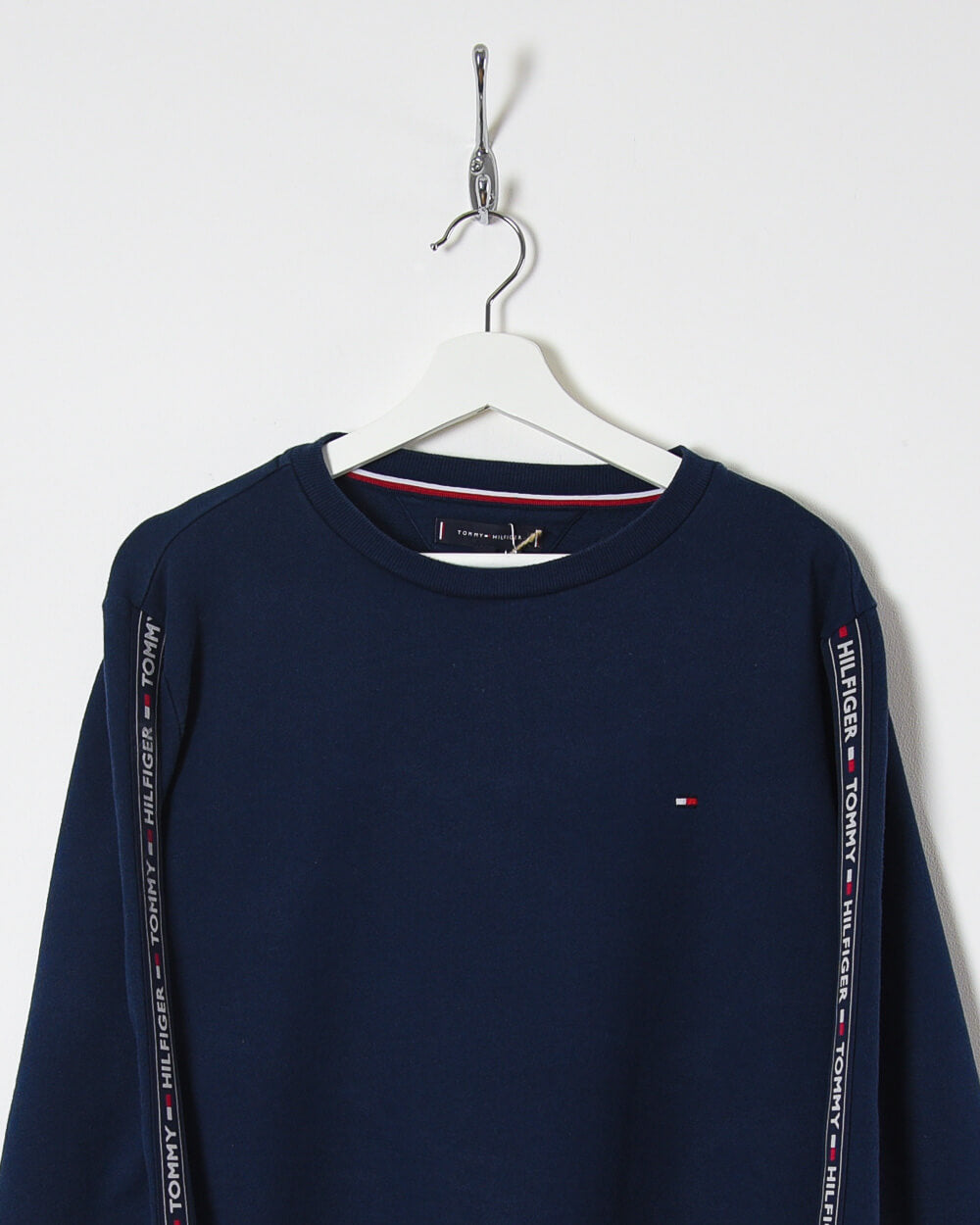 Tommy Hilfiger Sweatshirt - Large - Domno Vintage 90s, 80s, 00s Retro and Vintage Clothing 