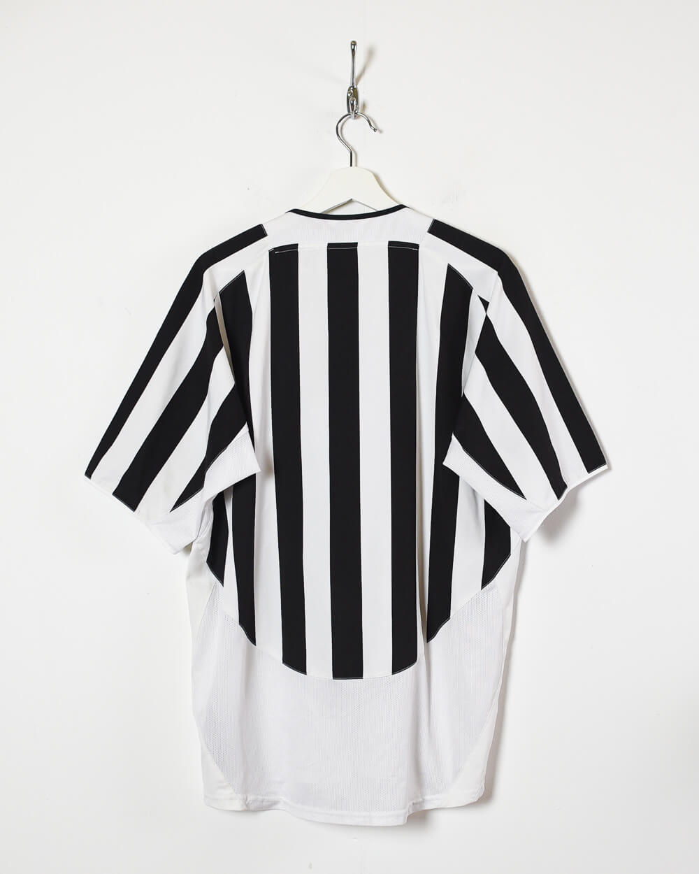 Vintage 00s White Nike 2003/04 Juventus FC Home Shirt