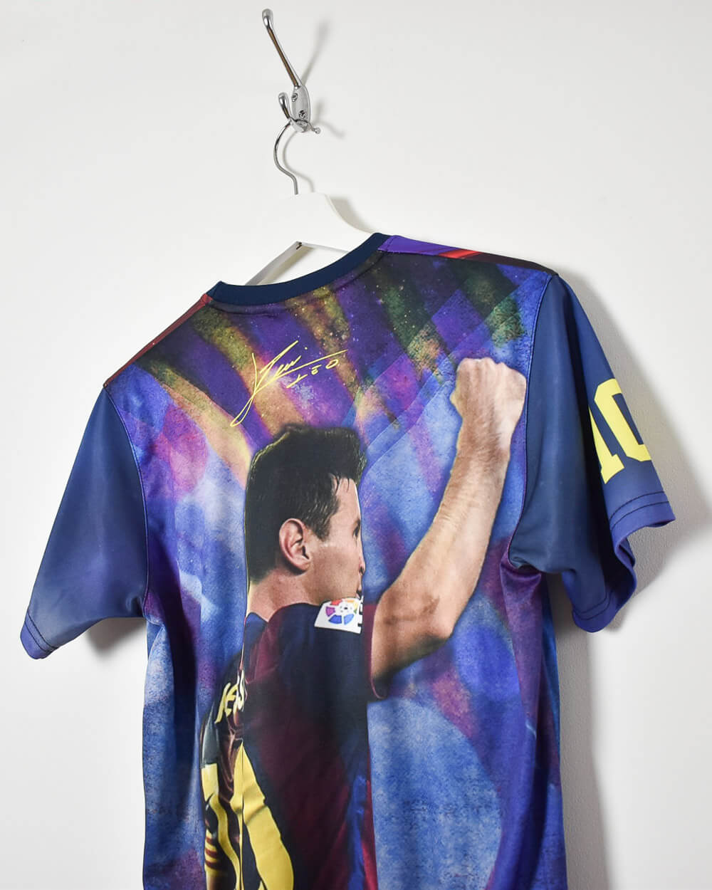 FC Barcelona Lional Messi T-Shirt - Medium - Domno Vintage 90s, 80s, 00s Retro and Vintage Clothing 