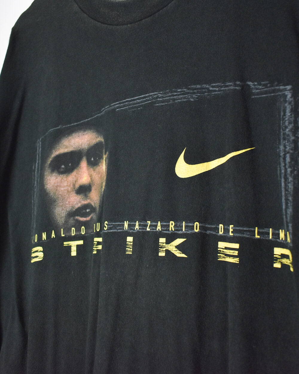 Black Nike R9 Ronaldo Nazario Striker T-Shirt - X-Large