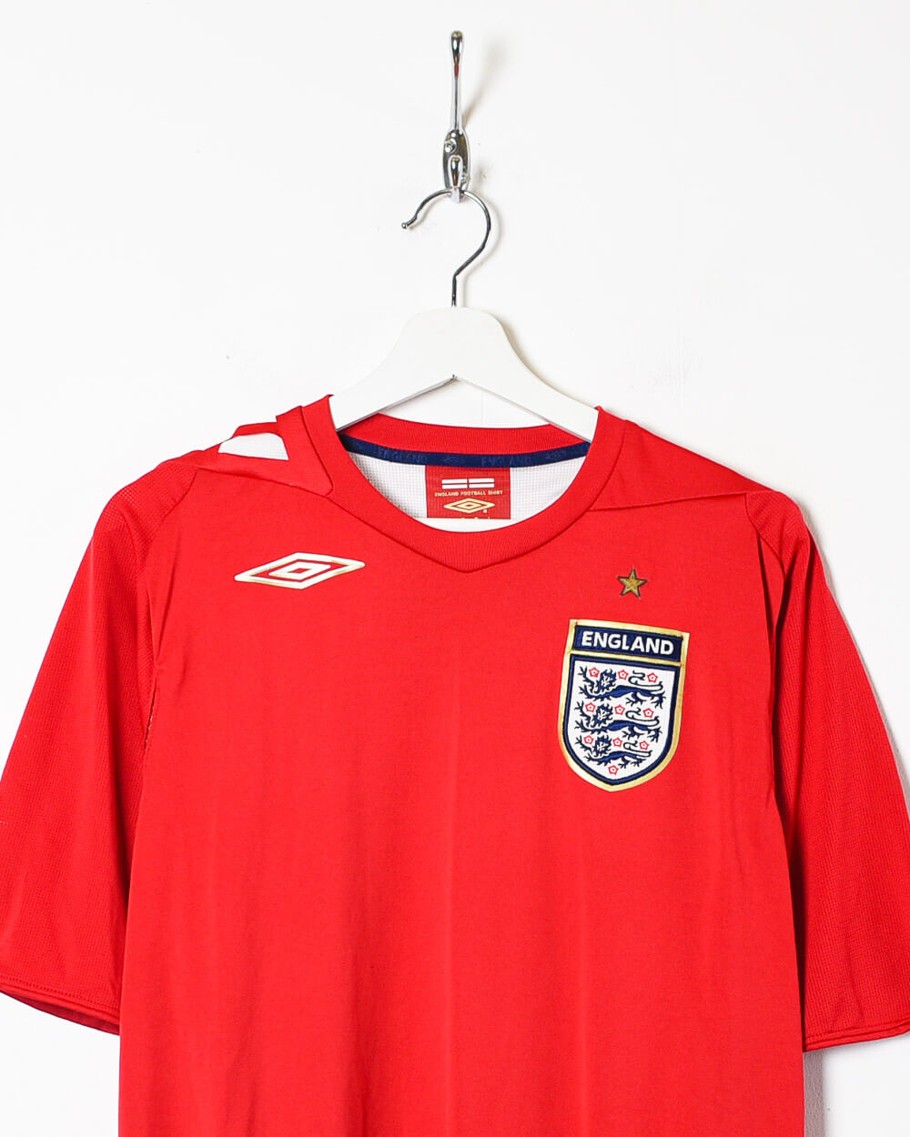 Red Umbro 2006/07 England Away Shirt - Medium