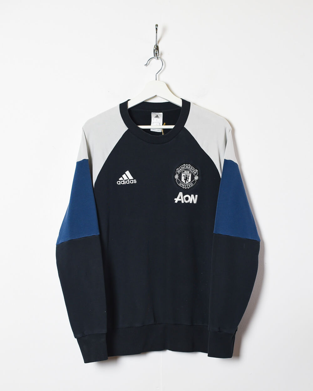 Black Adidas 2016/17 Manchester United Training Sweatshirt - Small