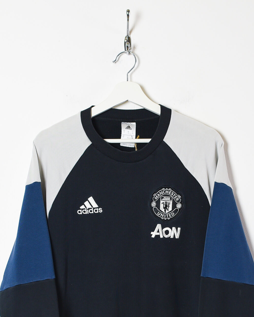 Adidas 2016 17 Manchester United Training Sweatshirt Small