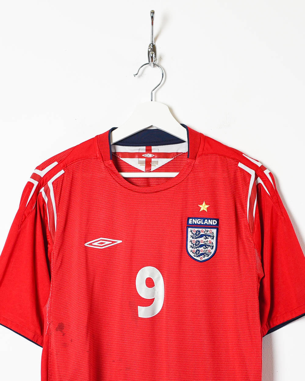 Red Umbro 2004/06 England Away Shirt - Medium