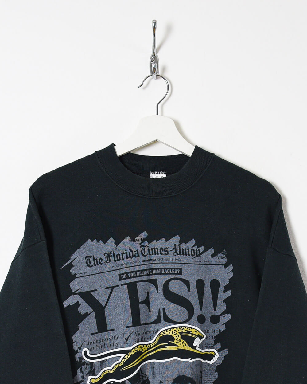 Fruit of The Loom New York Times Jaguars Sweatshirt - Large - Domno Vintage 90s, 80s, 00s Retro and Vintage Clothing 