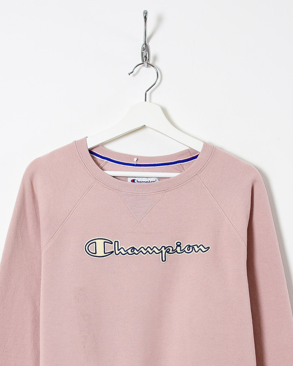 Champion Women's Sweatshirt - Medium – Domno Vintage