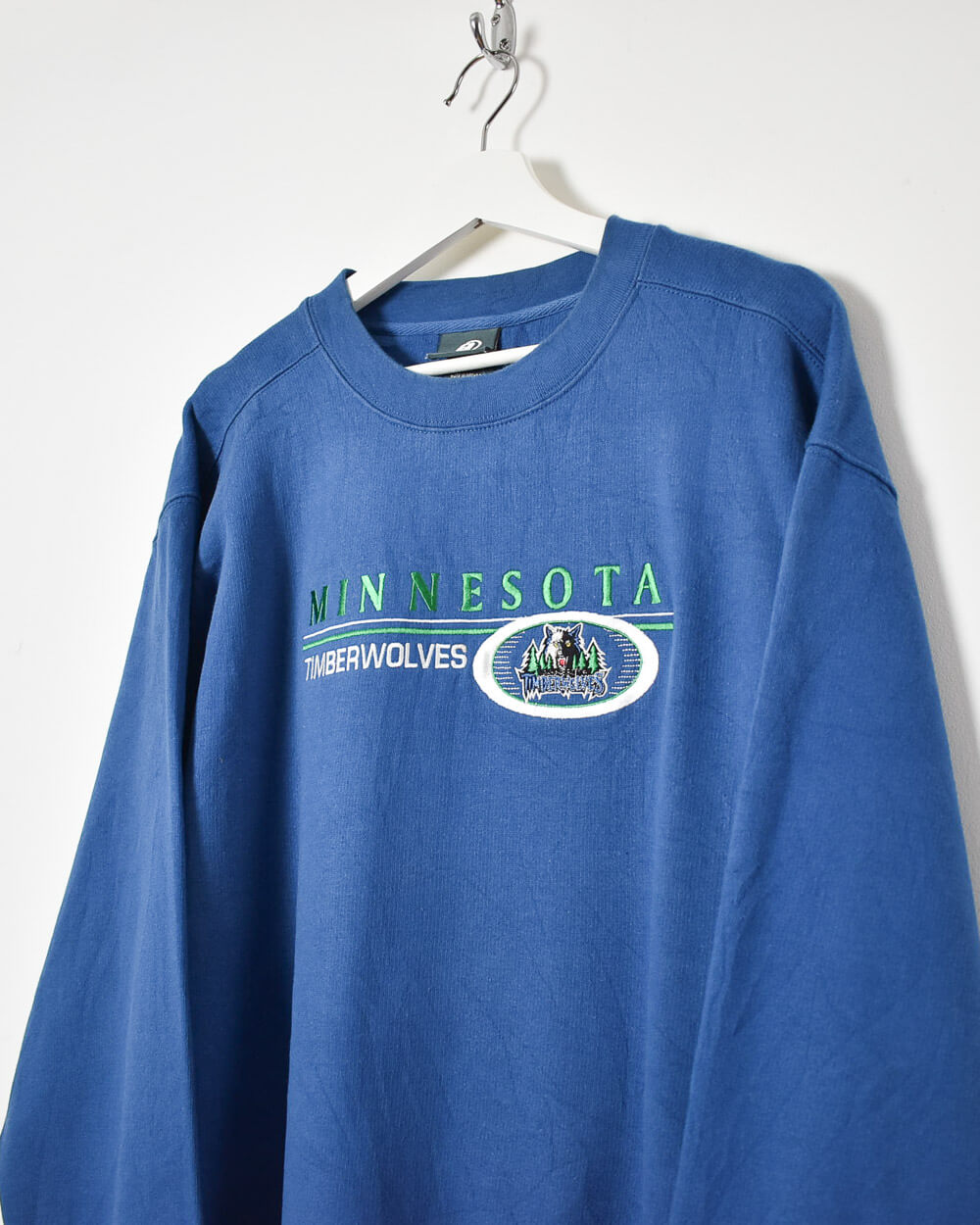 Active Minnesota Timberwolves Sweatshirt - X-Large - Domno Vintage 90s, 80s, 00s Retro and Vintage Clothing 